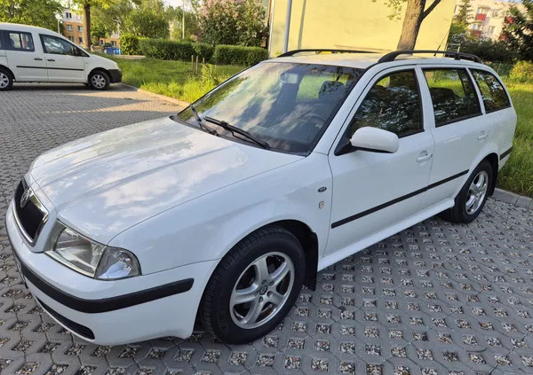 samochody osobowe Skoda Octavia cena 6800 przebieg: 327000, rok produkcji 2002 z Białystok